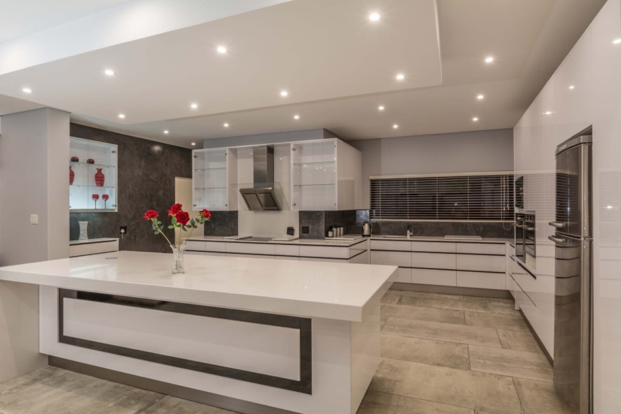 5 Bedroom Property for Sale in Beacon Bay Eastern Cape
